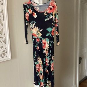 MIDI dress with pockets